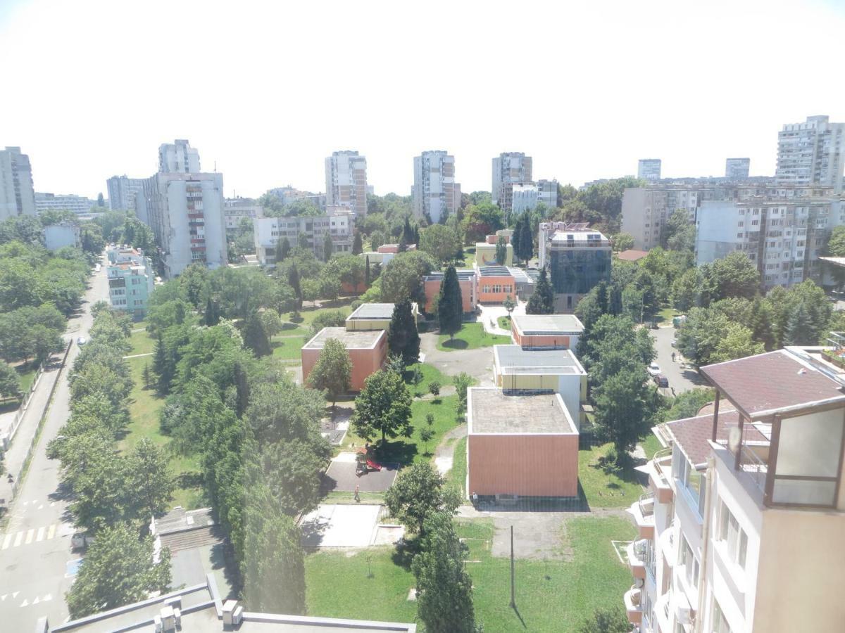 Апартамент Зорница Apartment Burgas City Exterior foto